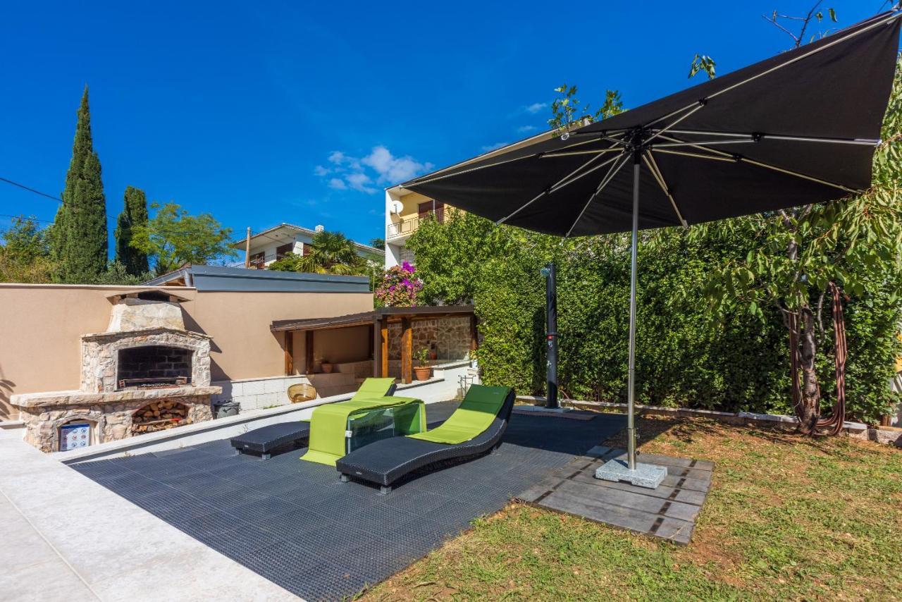 Apartmani Anita Dramalj Exterior foto