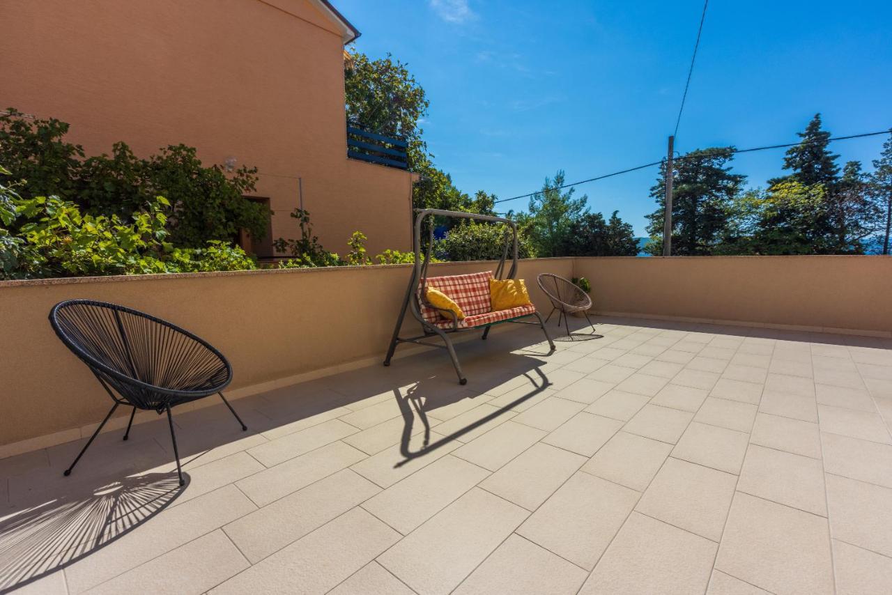 Apartmani Anita Dramalj Exterior foto