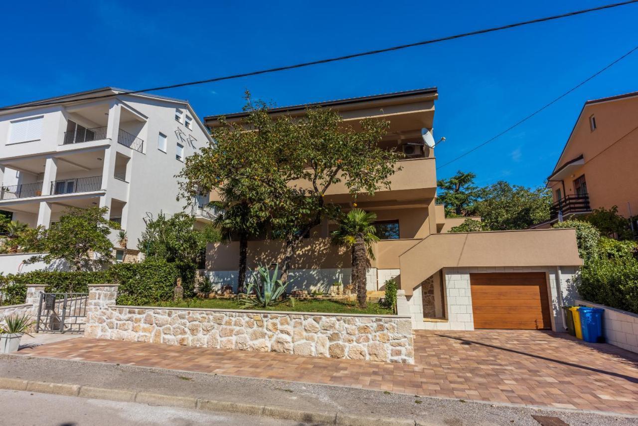 Apartmani Anita Dramalj Exterior foto