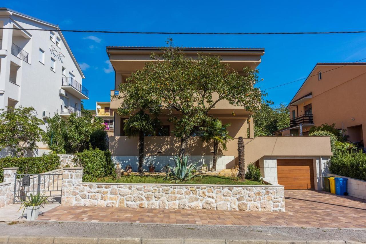 Apartmani Anita Dramalj Exterior foto