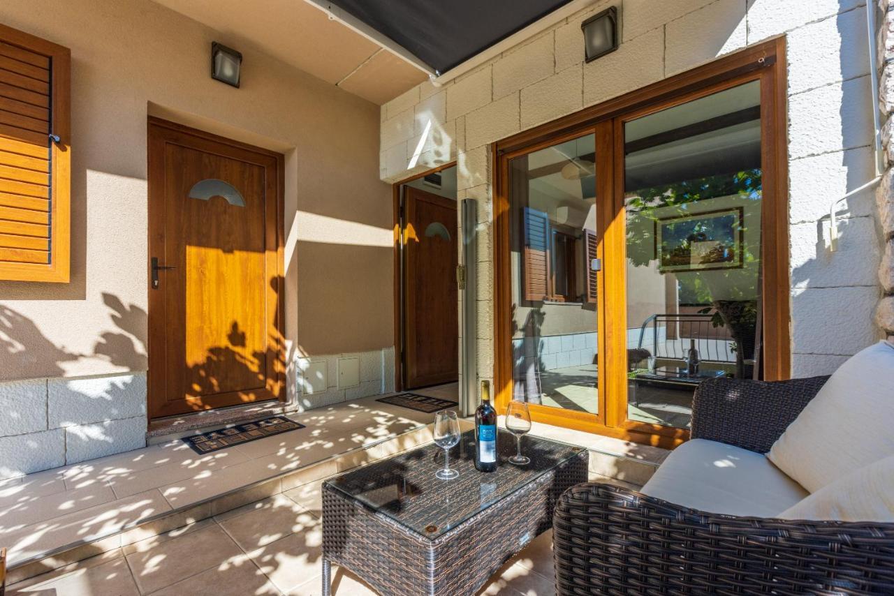 Apartmani Anita Dramalj Exterior foto